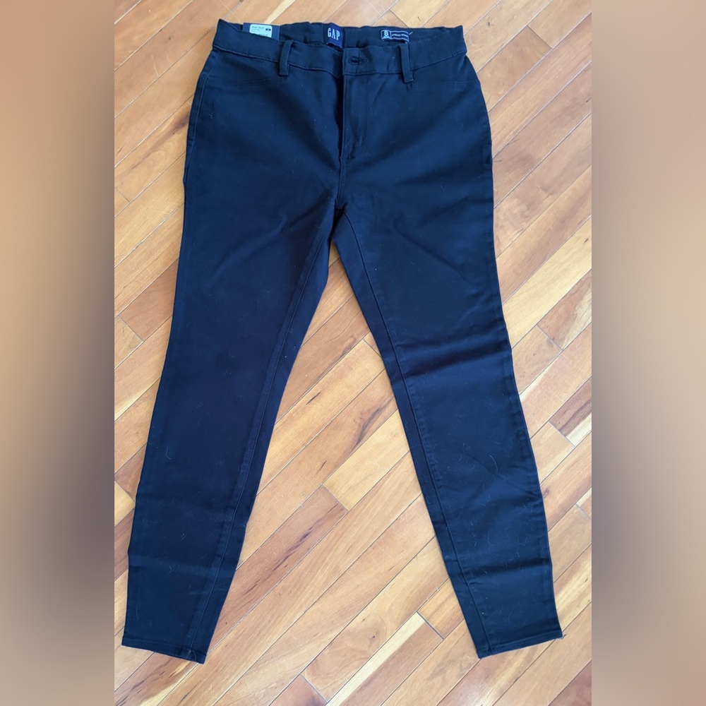 GAP Women's Black Skinny Pants size 8